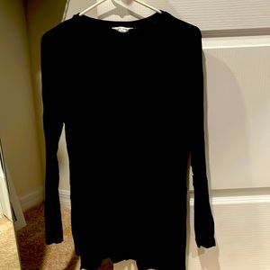 Athleta black longer long sleeve t shirt with slits on either side